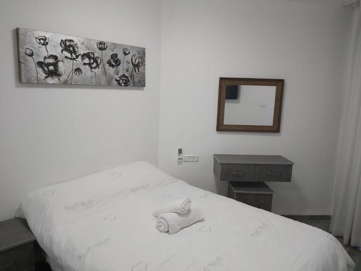 Rina Vacation Apartment Tiberias Eksteriør billede